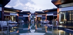 Poolside Villas