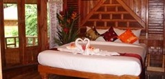 เรือนสะเดา